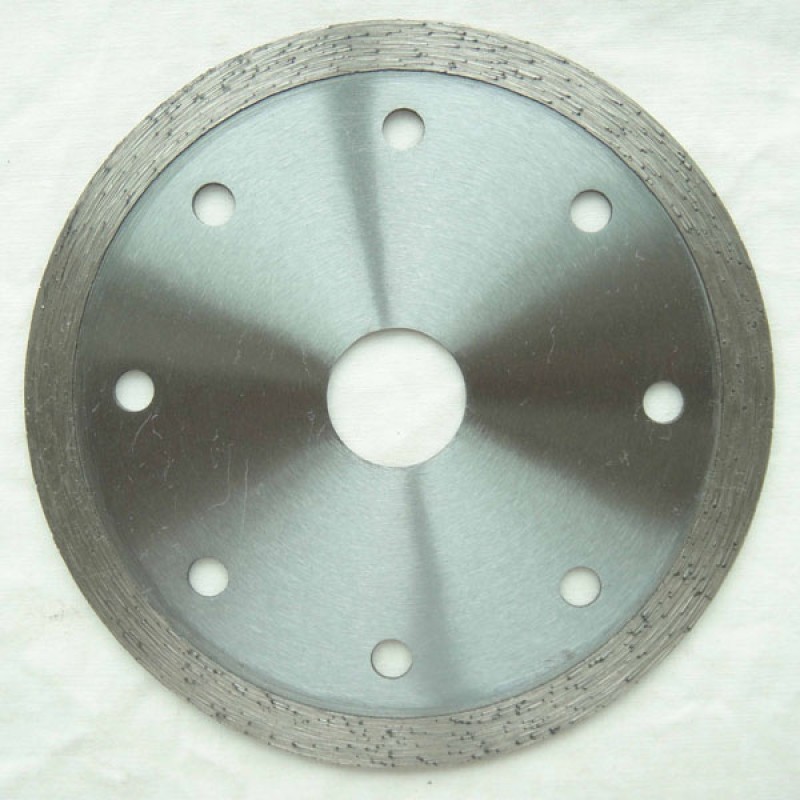 Diamond  Saw Blades. Sintered, continuous rim